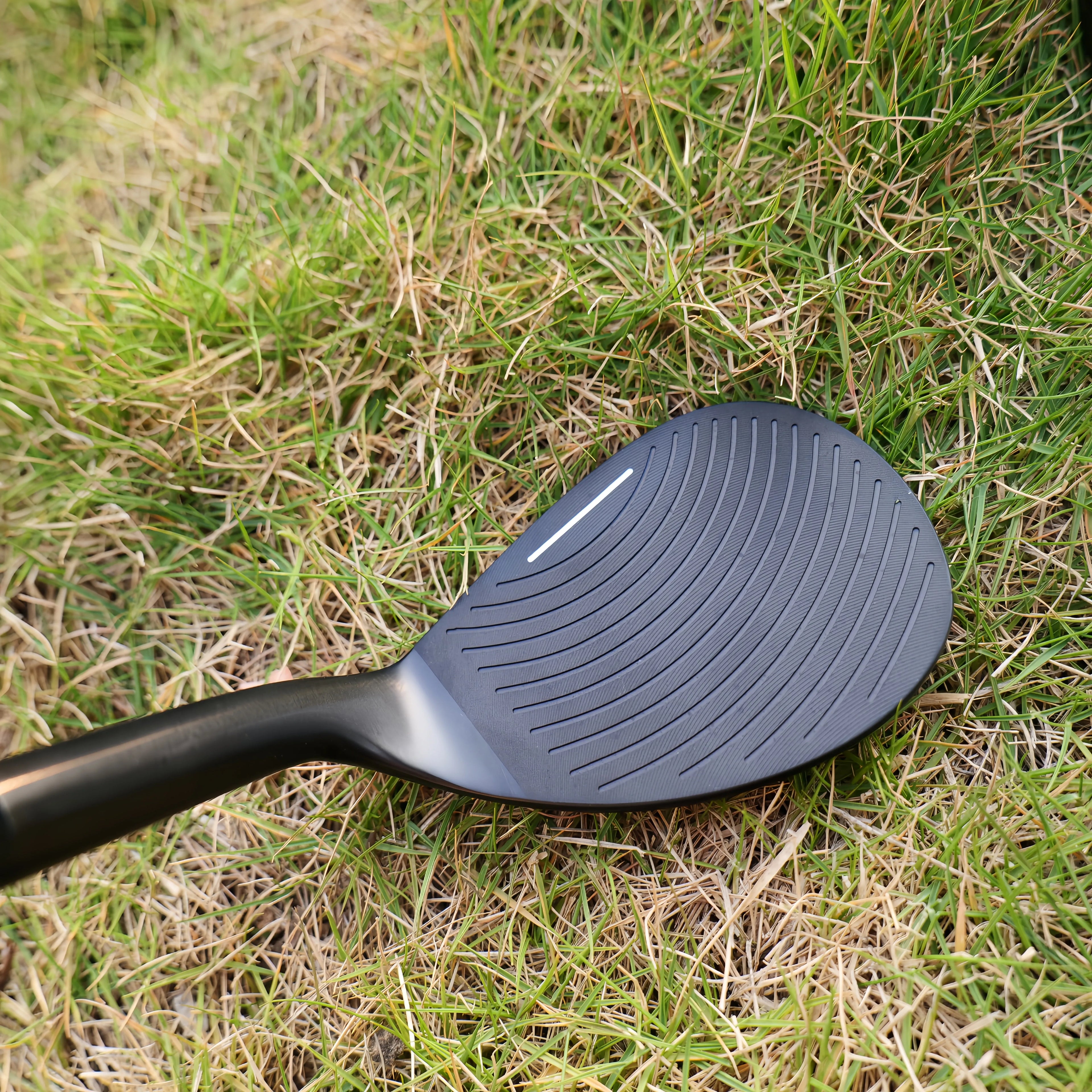 Golf Club COMO! COME! Blade-Style High-Loft Wedge   Available in 68°/70°/72° Loft Angles   Exceptional Spin and Stopping Power/